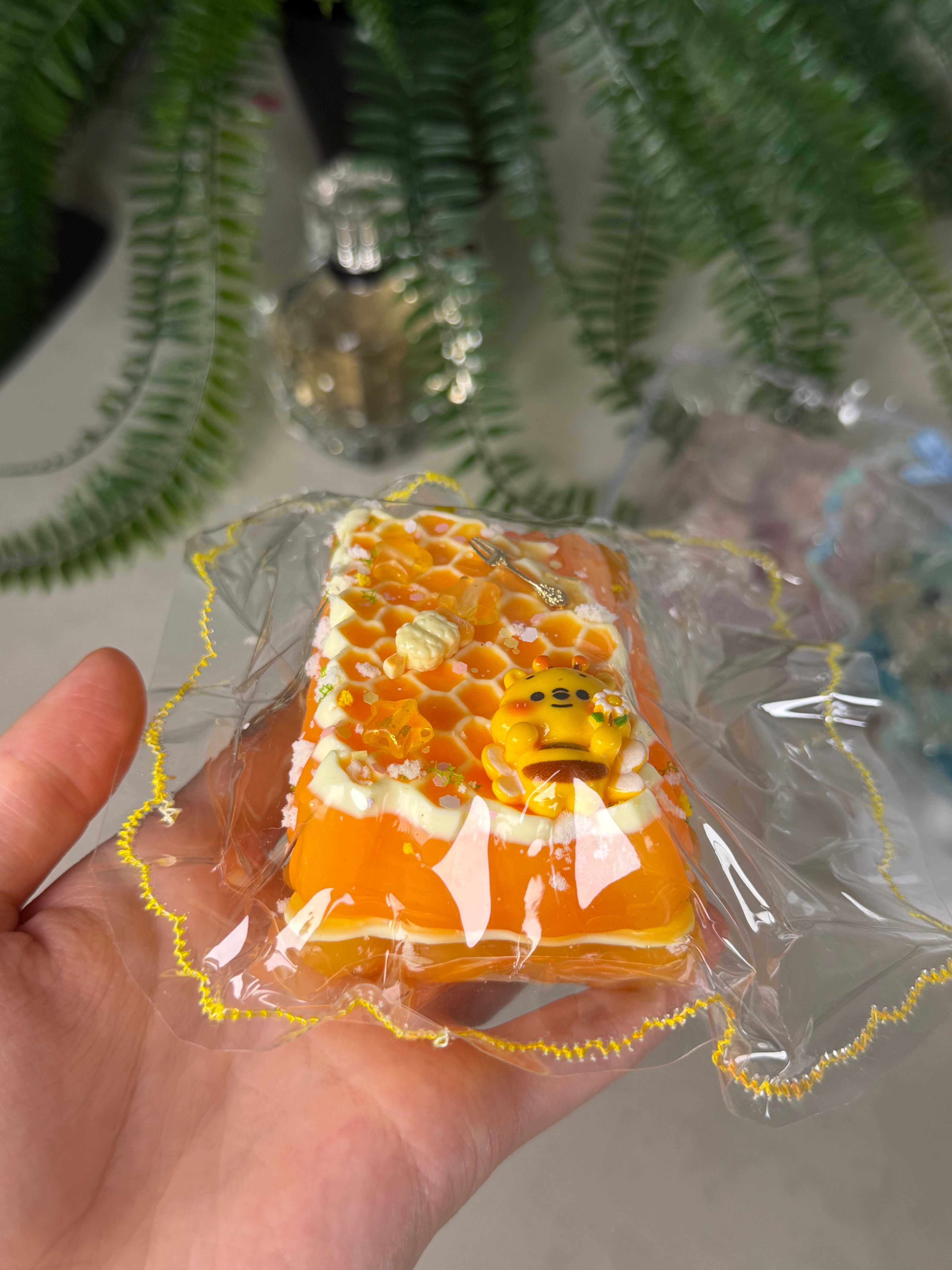 Flower Bushing Studio Honeycomb