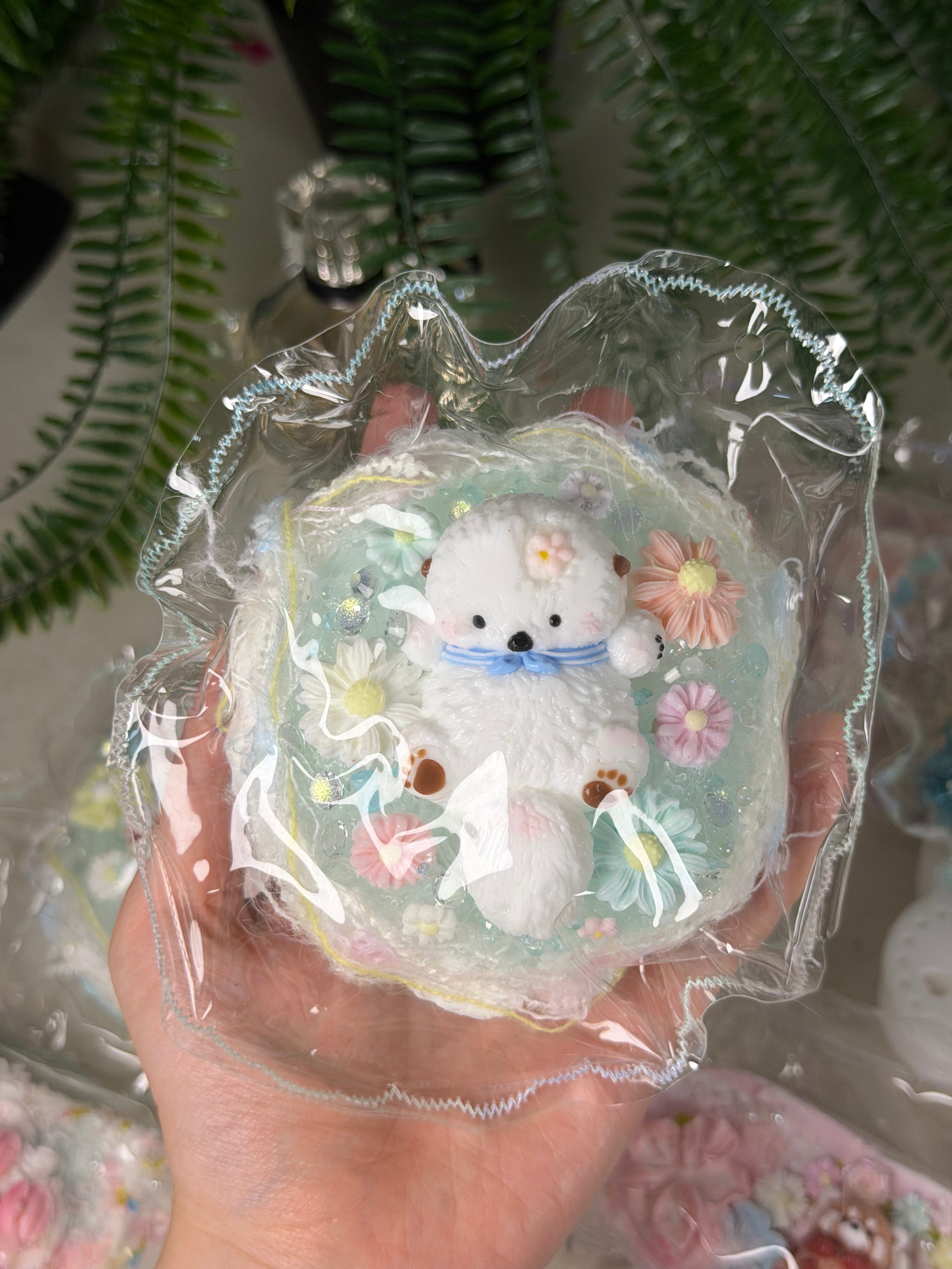 Flower Bushing Studio Otter Nest taba squishy